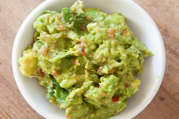 Hráškové guacamole