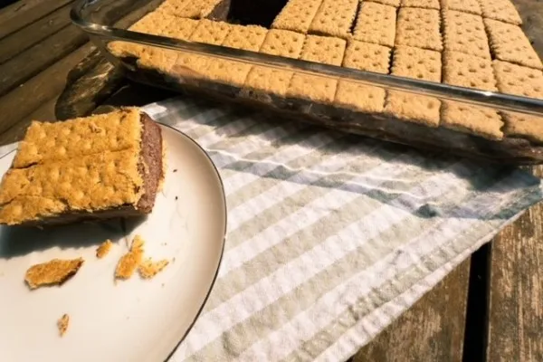Mražené tyčinky s čokoládou a arašídovým máslem