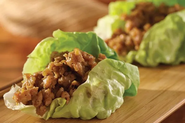 Salátové závitky s teriyaki